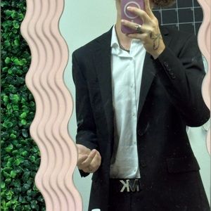 Meet your Posher, Zade